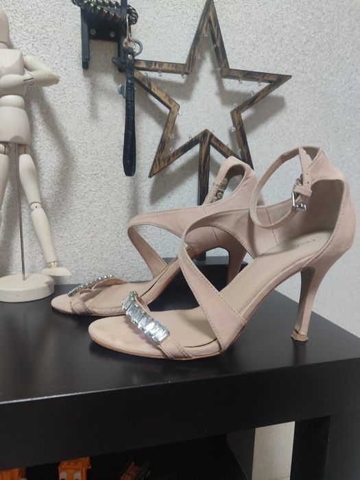 Босоніжки  Next  розмір 39