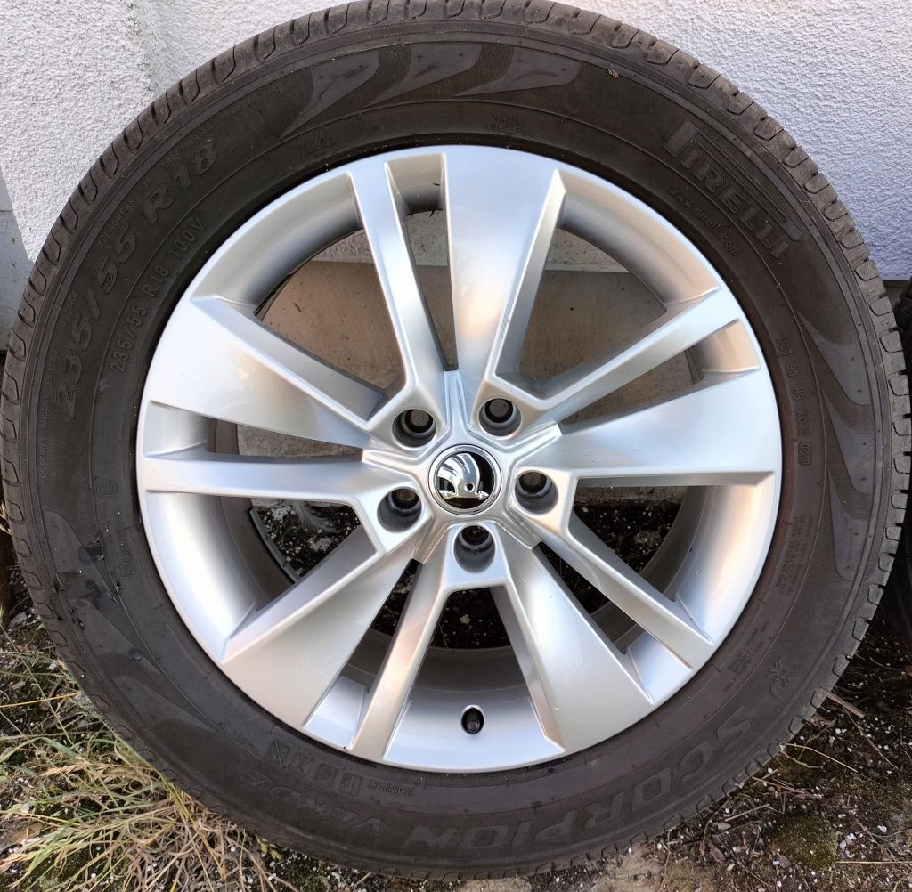 Felgi z oponami Skoda Kodiaq 7x18 ET 43 5x112 235/55R18