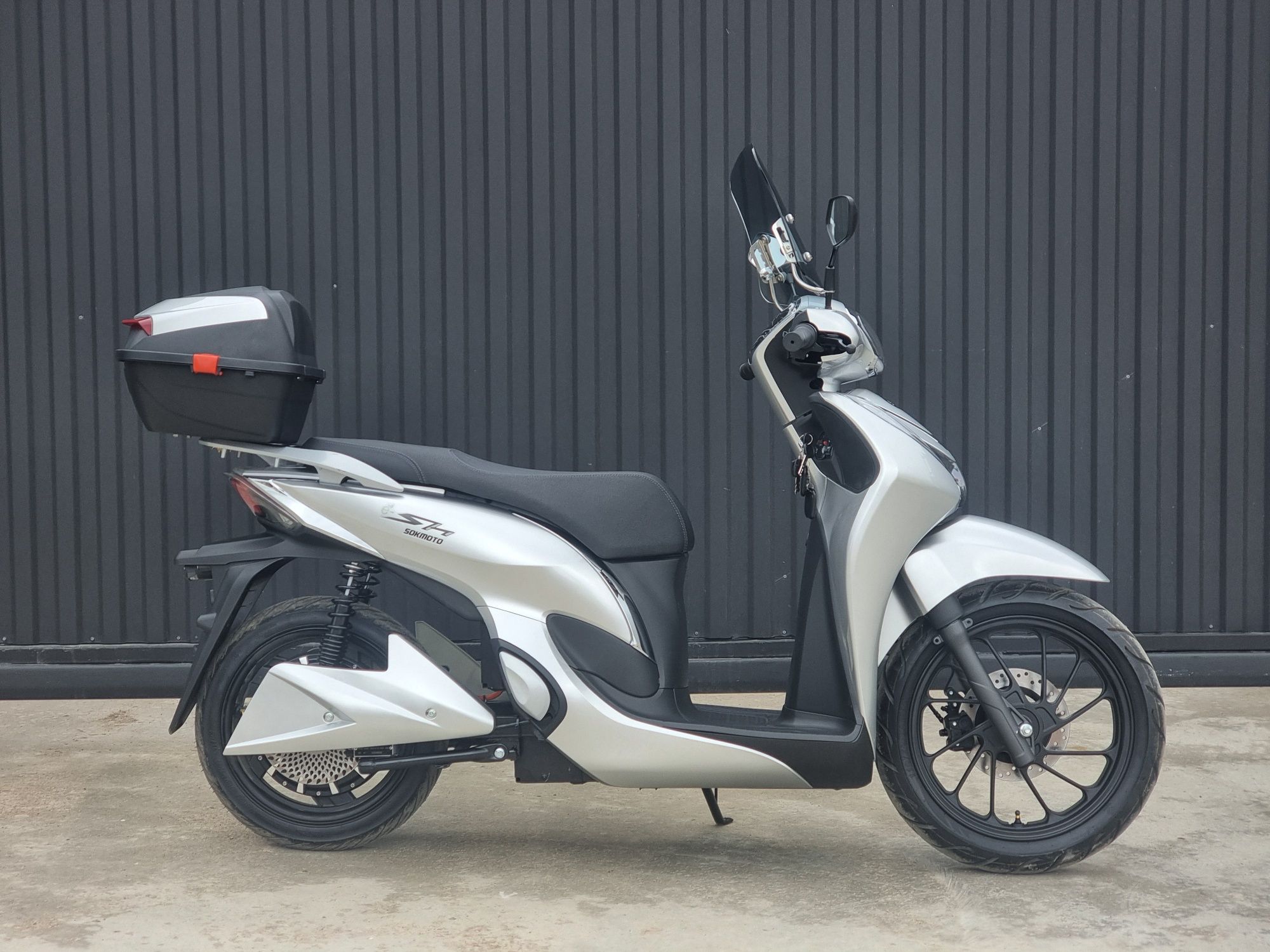 Електроскутер SokMoto SH
2999w 72v