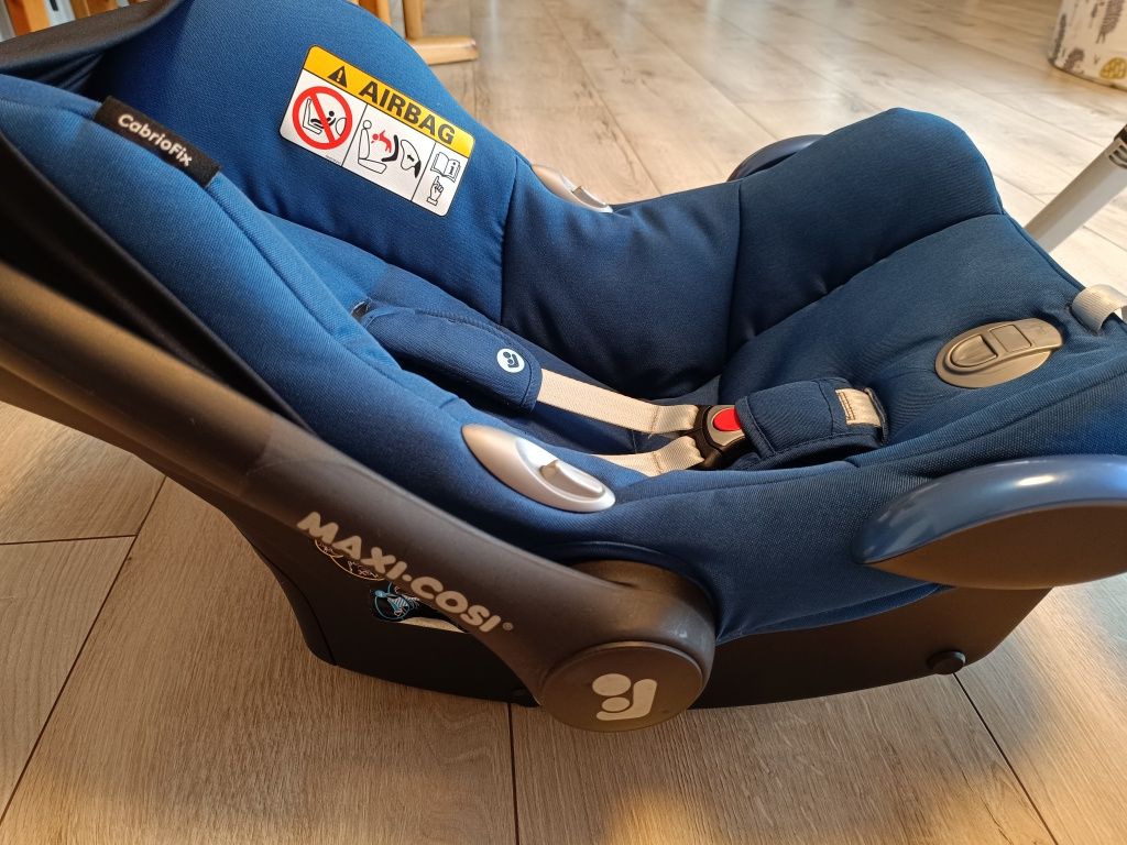 Fotelik Maxi Cosi cabriofix baza EasyFix