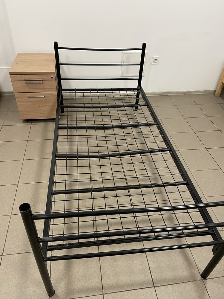 Łóżko 2 stelaże 1 materac