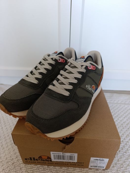 Sapatilhas tamanho 40 41 Ellesse