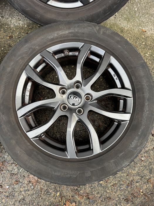 Колеса диски 5 114,3  R17 225 60 зима Kia Hyundai Sportage Sorento