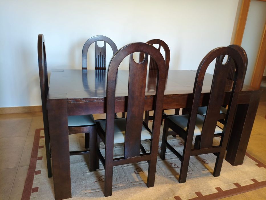 Conjunto Sala de Jantar (mesa, cadeiras e aparador)