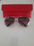 Óculos de sol Guess