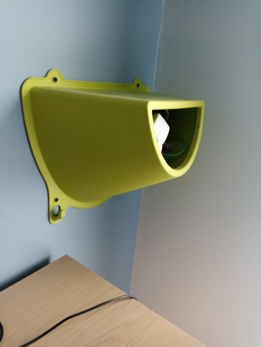 Półka z wieszakami Ikea krokig zielona