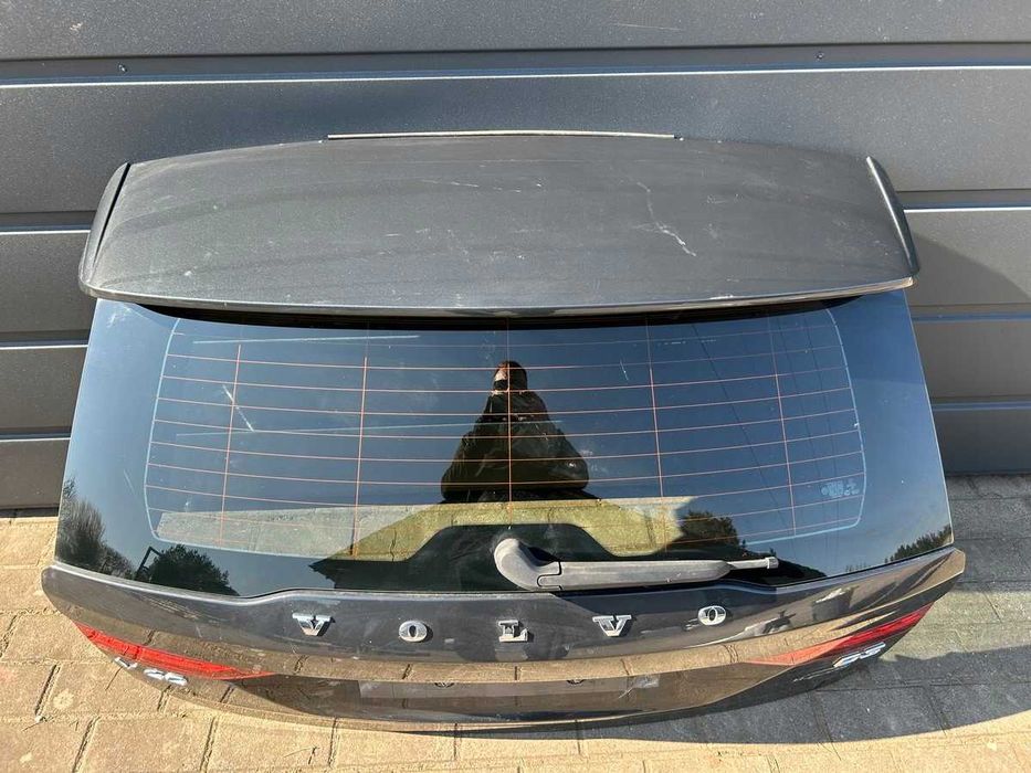 Volvo V60 II Кришка багажника
