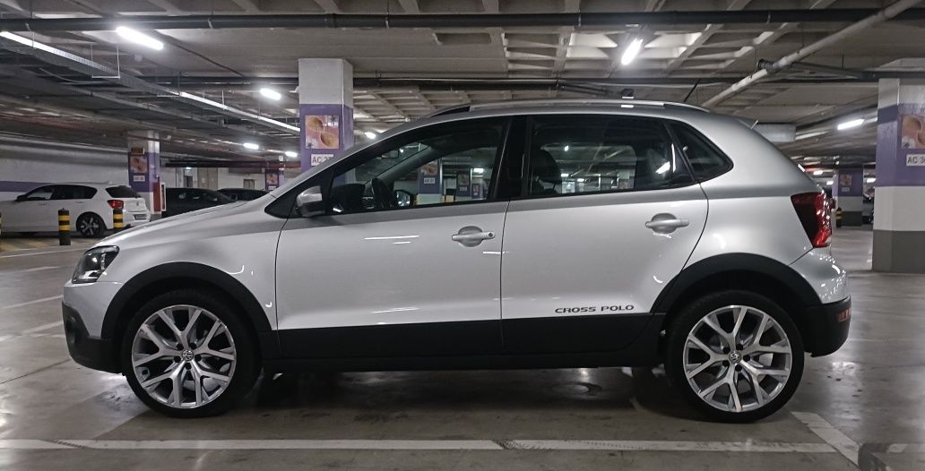 Volkswagen Cross Polo GPS 2015