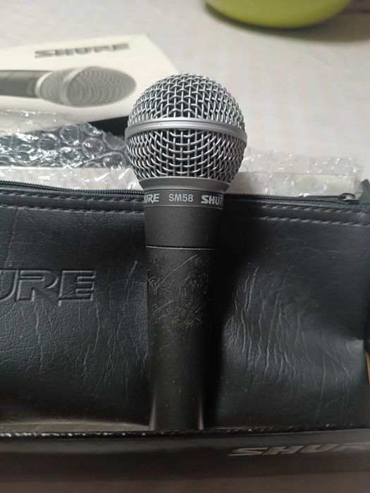 Lendário Microfone SHURE SM58 (em muito bom estado)