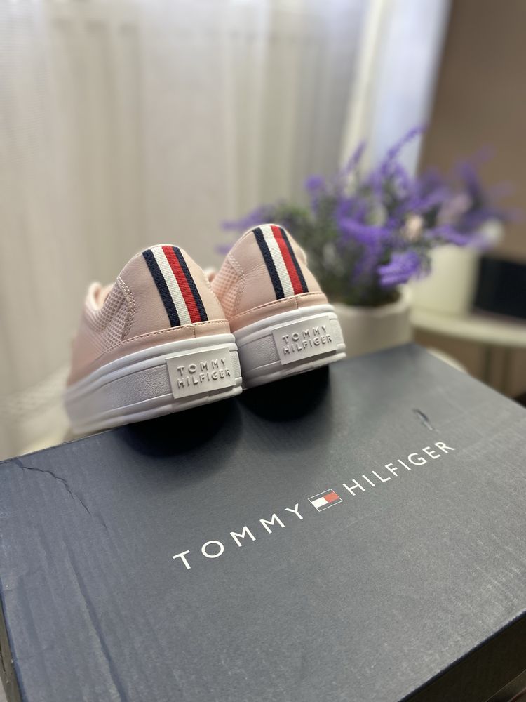 Кеди Tommy Hilfiger устілка 24,5см