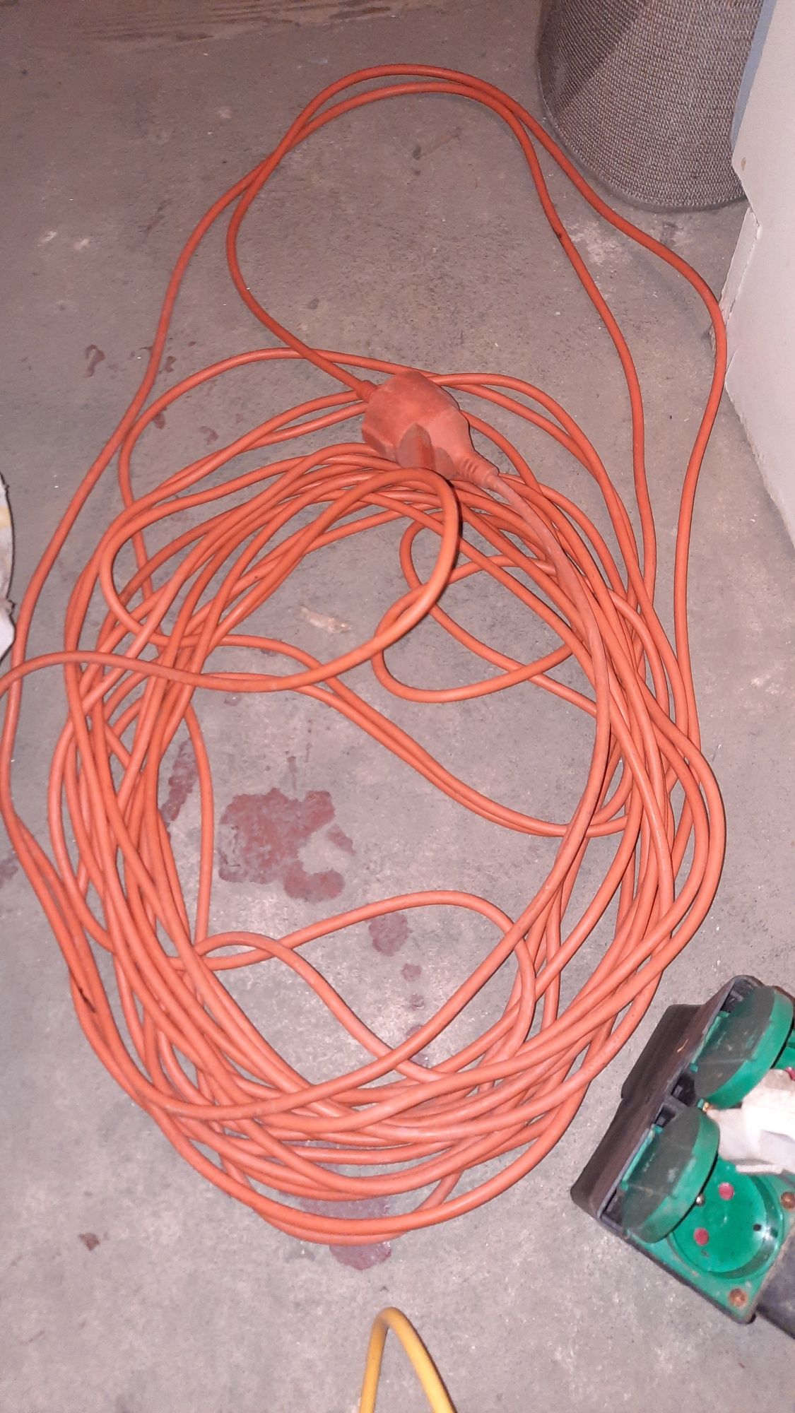 Kosiarka  elektryczna 1000watt szerokość koszenia 32cm regulacja wysok