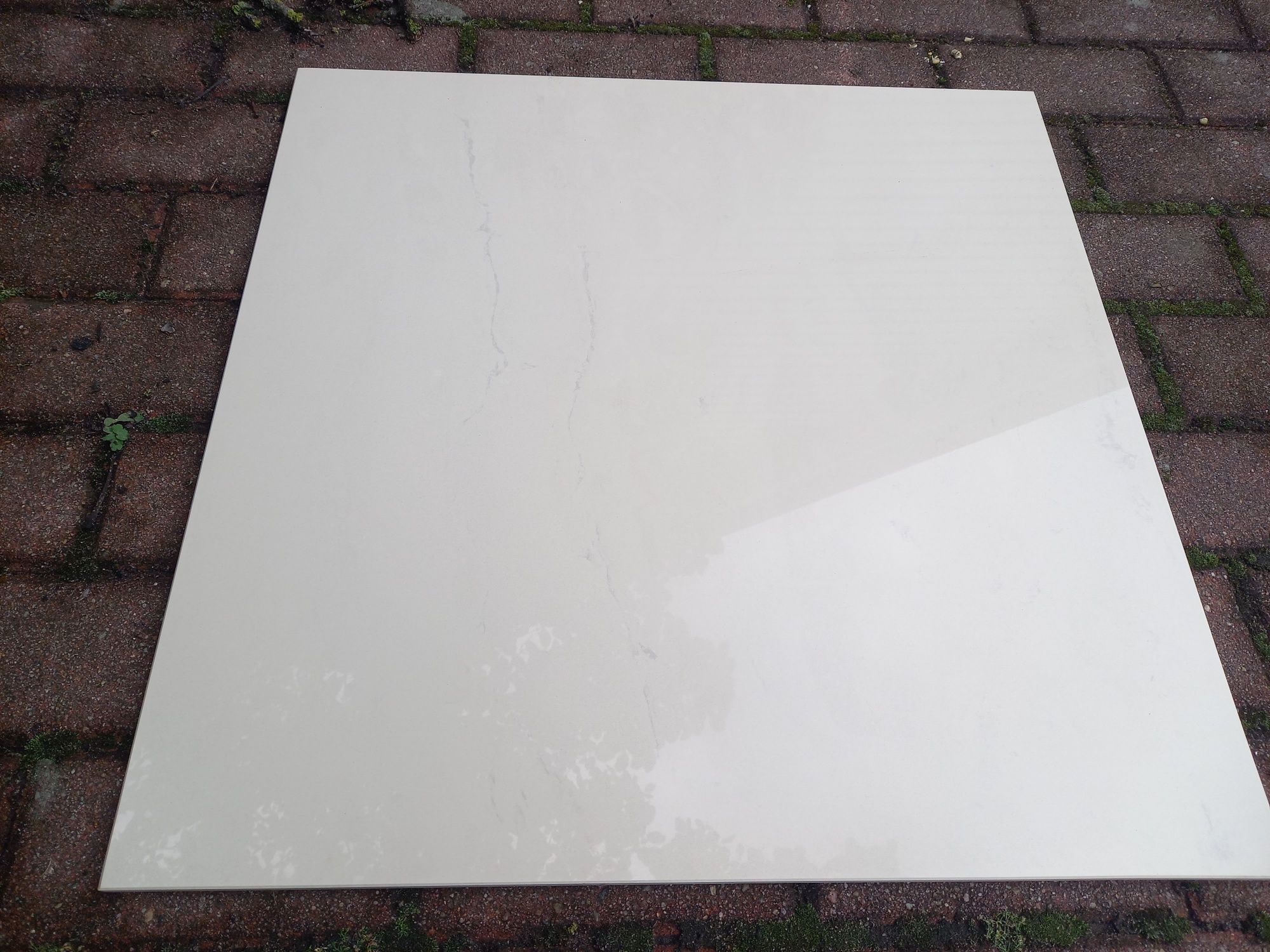 Gres porcellanato 60×60cm.Nowa Gala