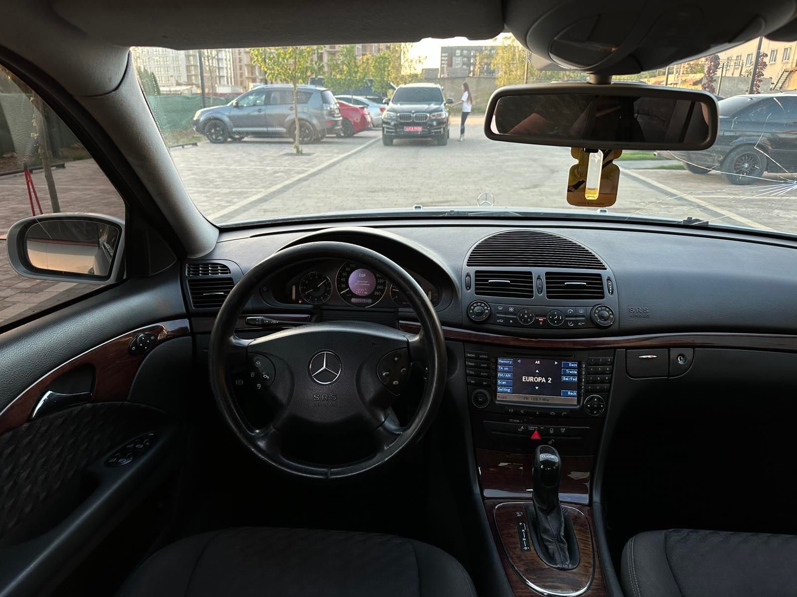 Продам Mercedes Benz E-class w211 2.7D