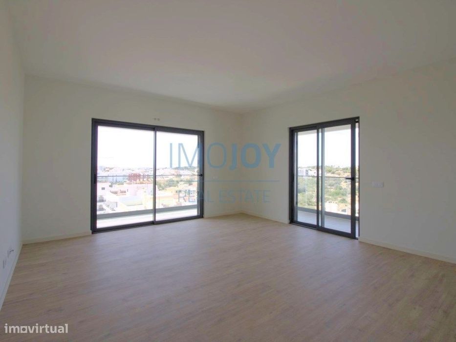 Apartamento T4 em Portimão