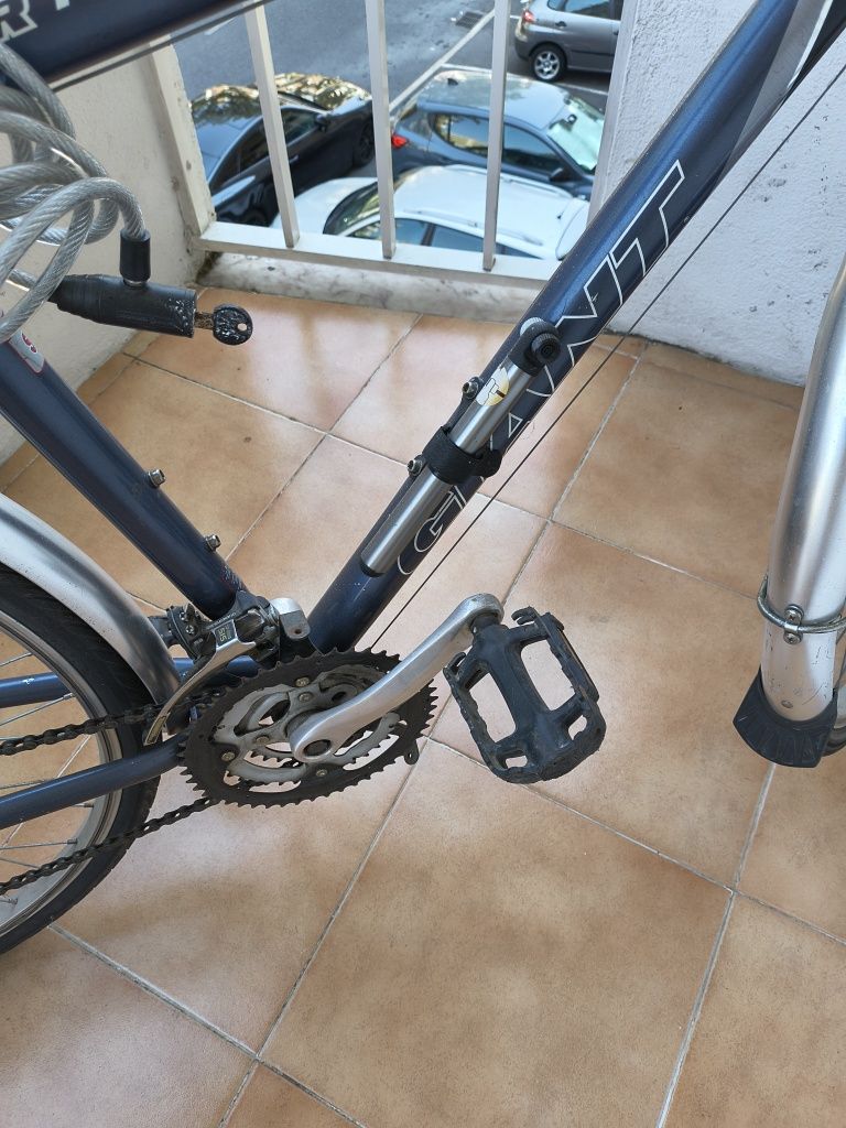 Bicicleta city Giant ótimo estado