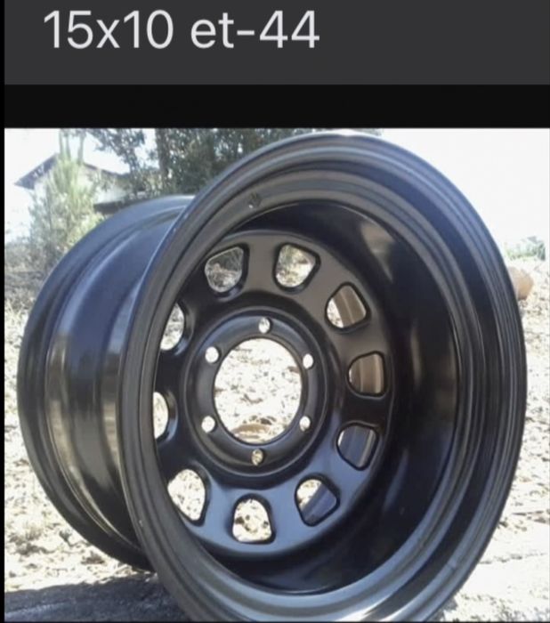 MAXXIS Trepador 35 novos + 4 jantes 15