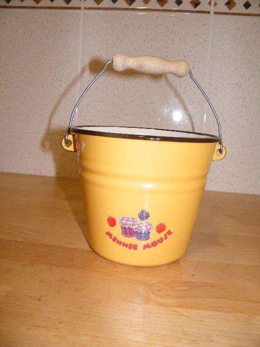 Balde metal da Minnie da Disney Paris