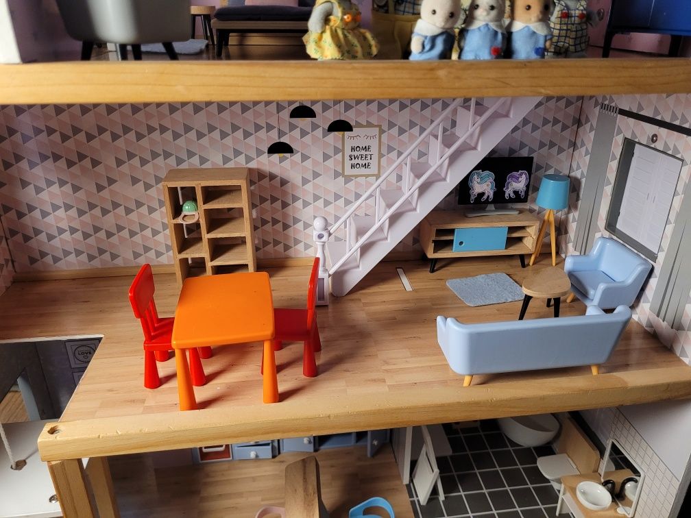 Domek drewniany lidl + Sylvanian Familes króliczki