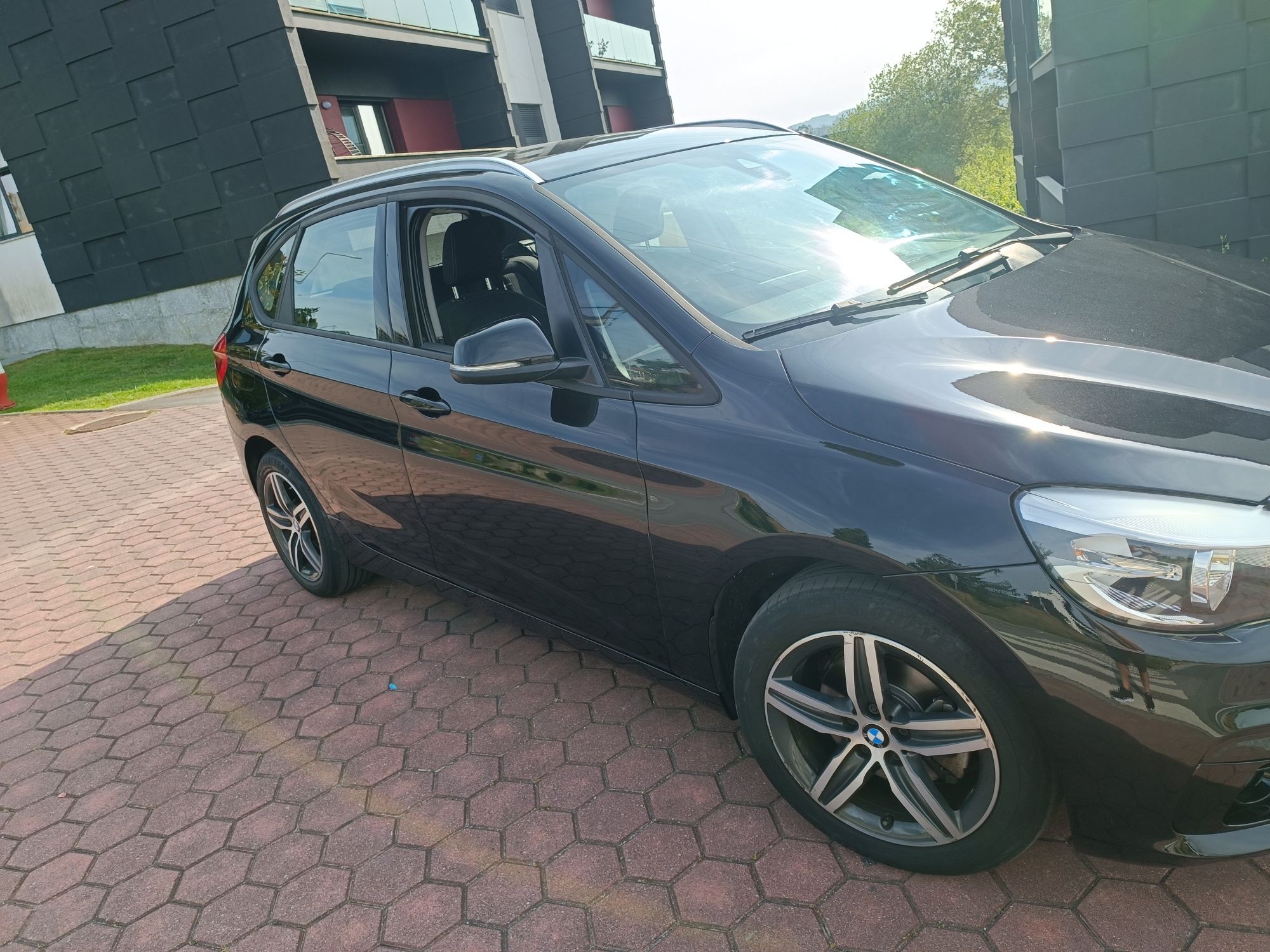 BMW.     serie 2