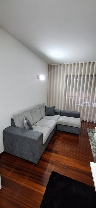 Sofá com Chaise Longue