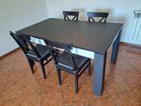 Mesa de jantar extensível com 4 cadeiras