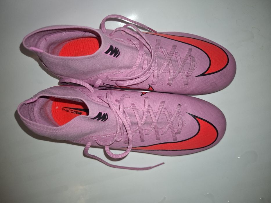 Бутси найк академістичні як нові