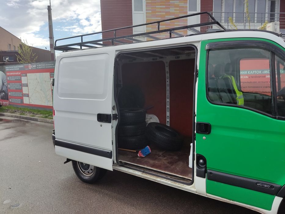 Оренда буса / Аренда грузового авто Renault Master L1H1