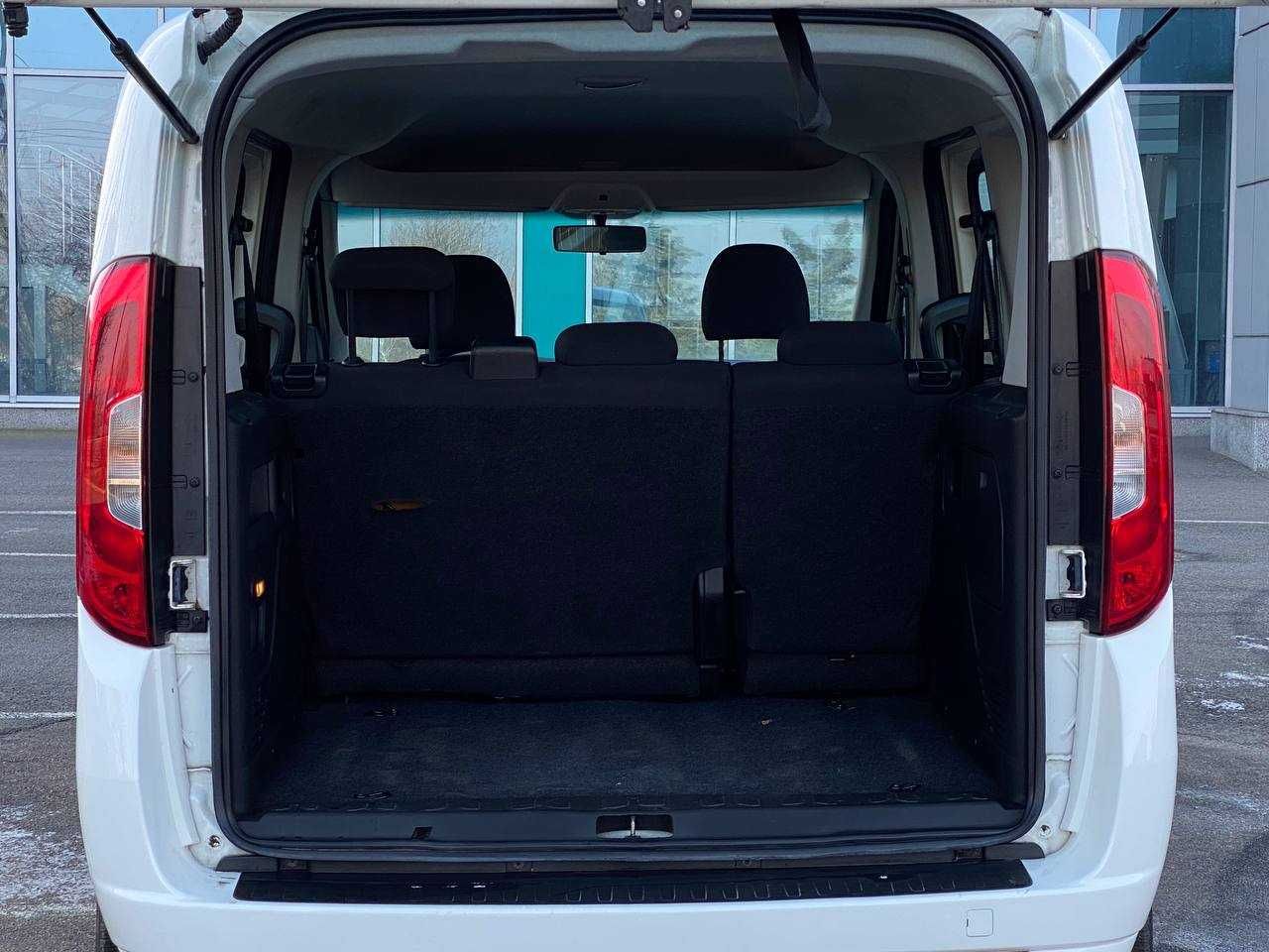 Fiat Doblo 2017 оригінальний пасажир