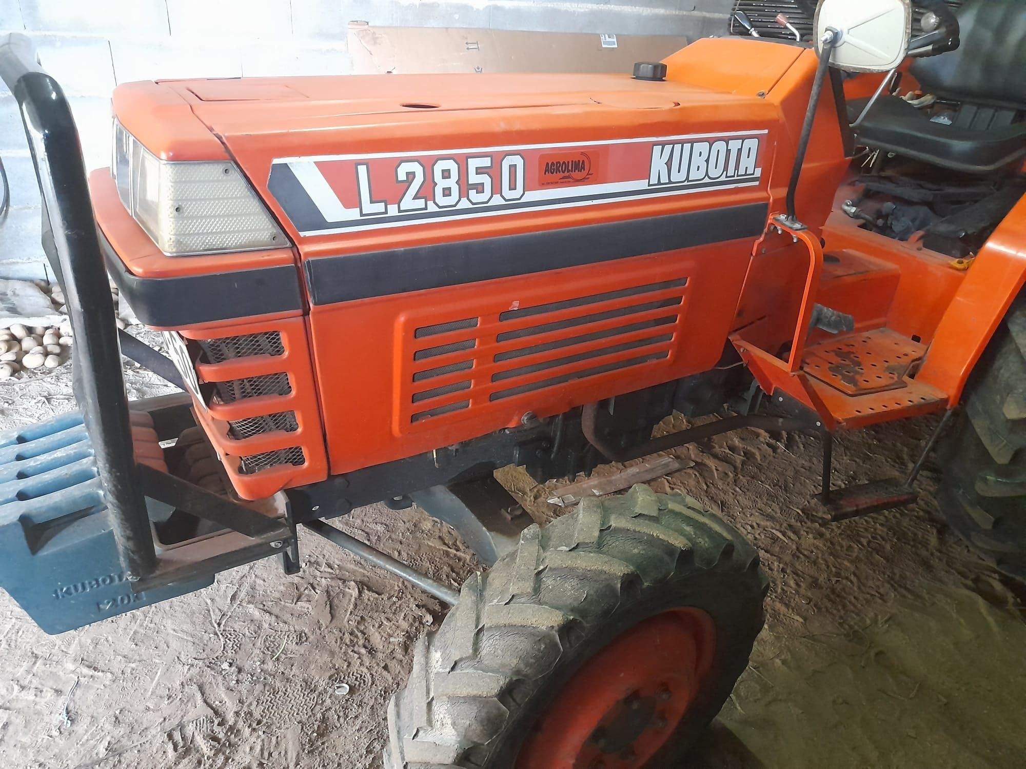 Trator kubota L2850