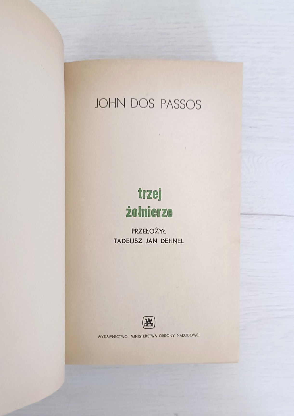 Trzej żołnierze Dos Passos