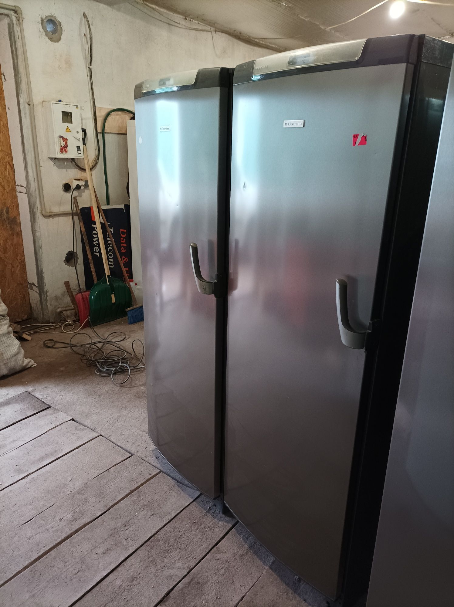 Холодильник и морозильная камера комплект Electrolux