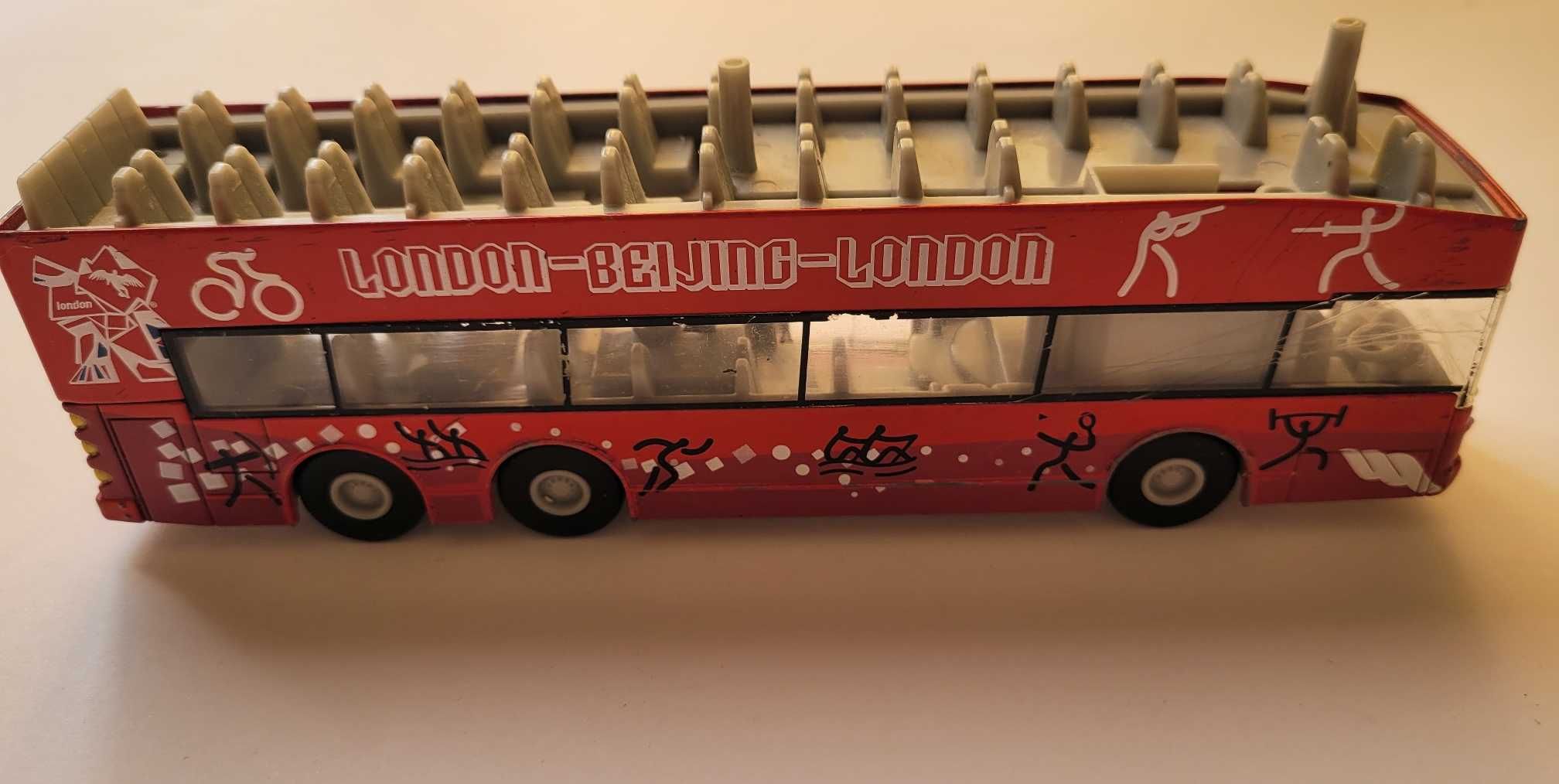 Автобус  Металічний  довжина  19.5 см