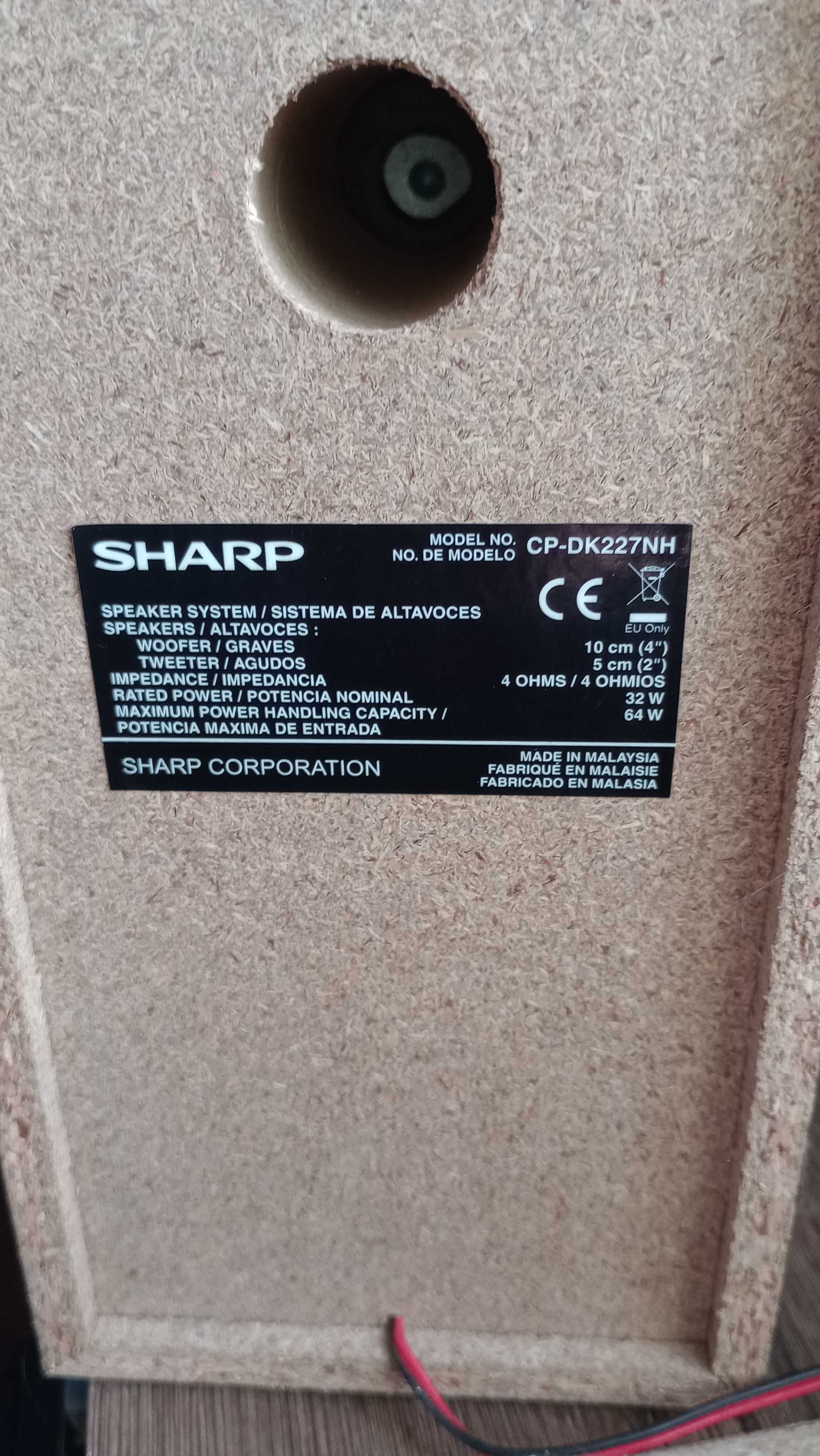 Mikrowieża Sharp z oryginalnym pilotem