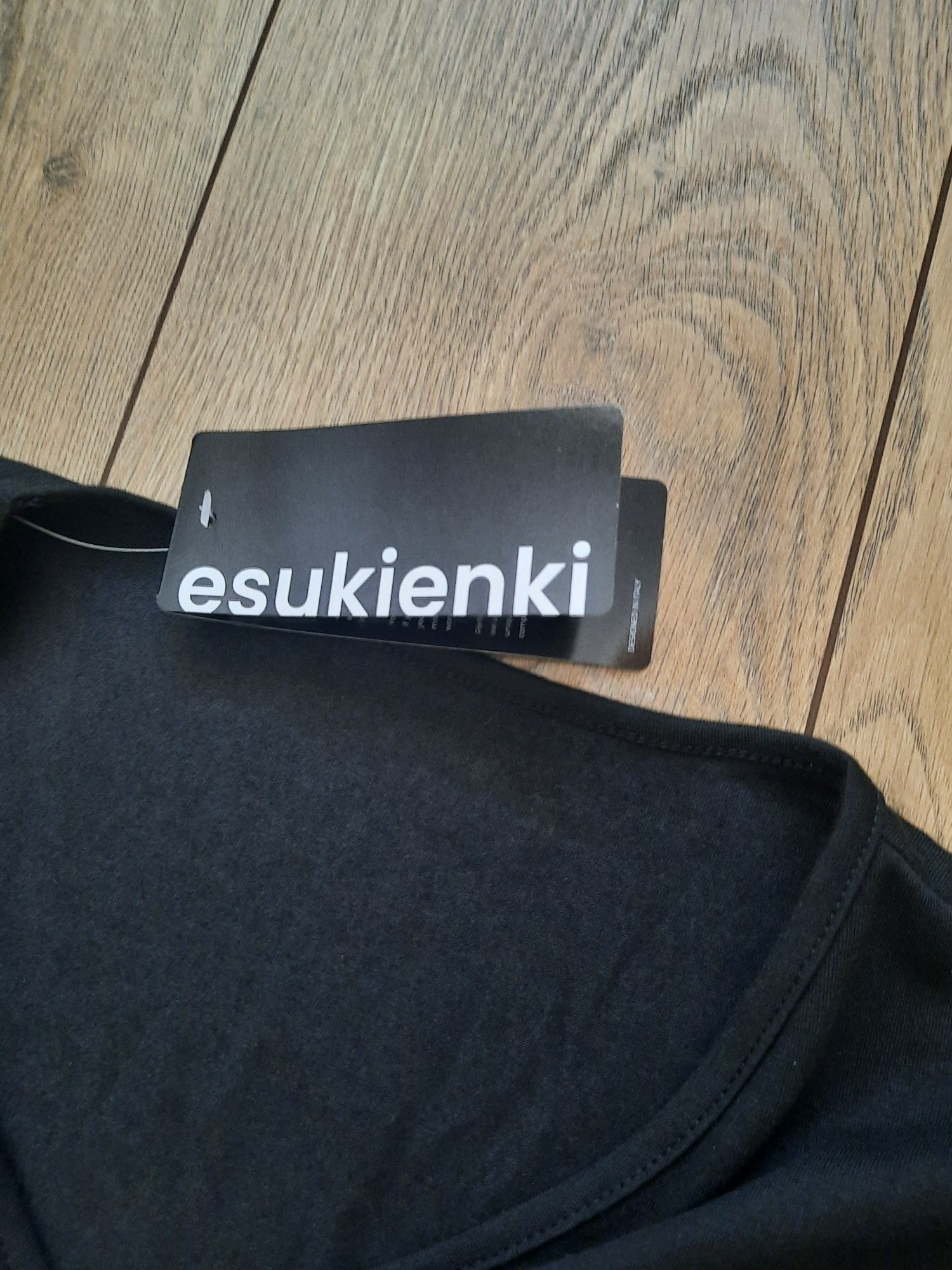 Kolorowa sukienka midi
