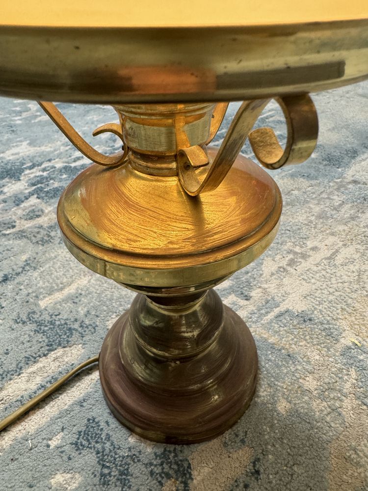 Candeeiro de mesa