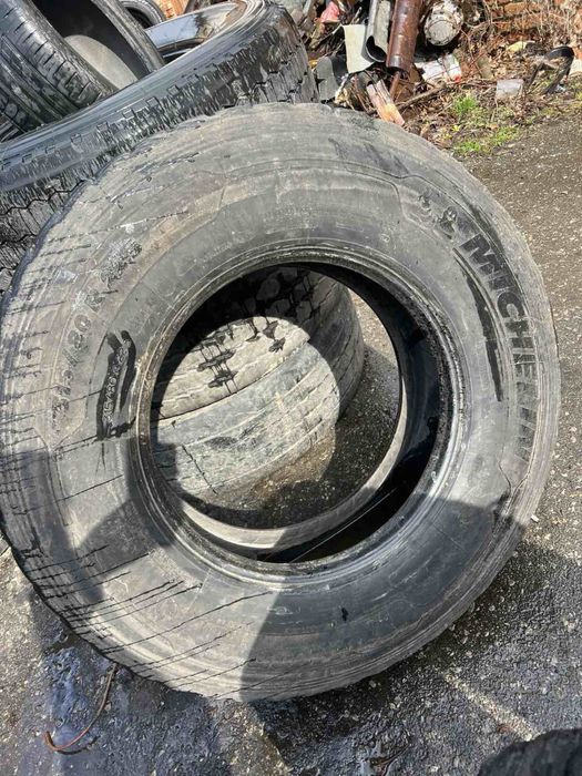 Шины бу 2 шт резина 315 80 22,5 Мишлен