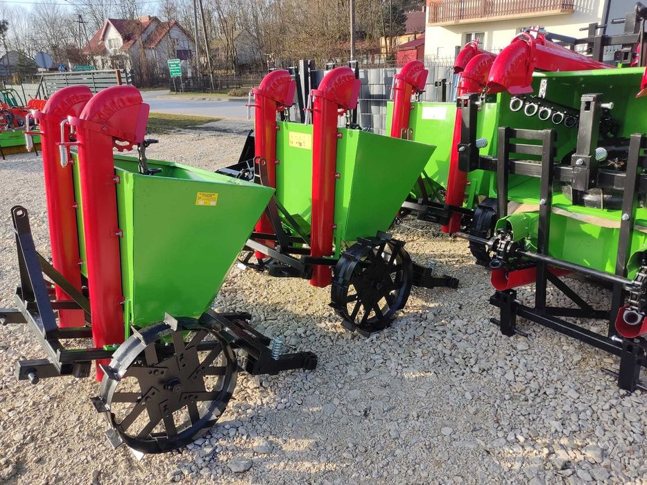 Solidna nowa Sadzarka do ziemniaków nowa solidna dwurzędowa