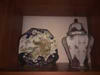 Pote e Prato com suporte em porcelana