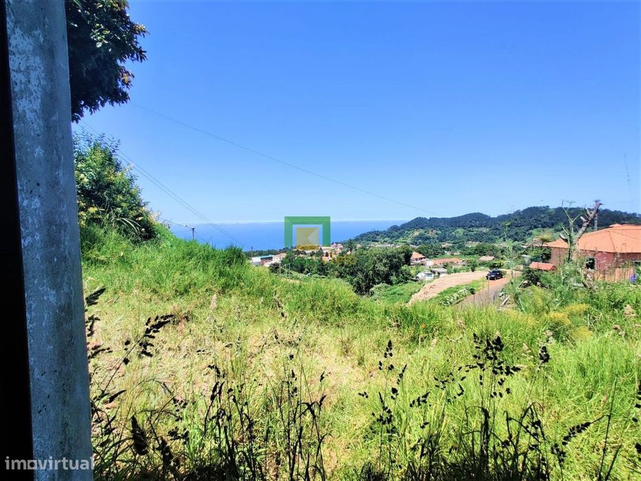 Moradia T2 térrea Santana