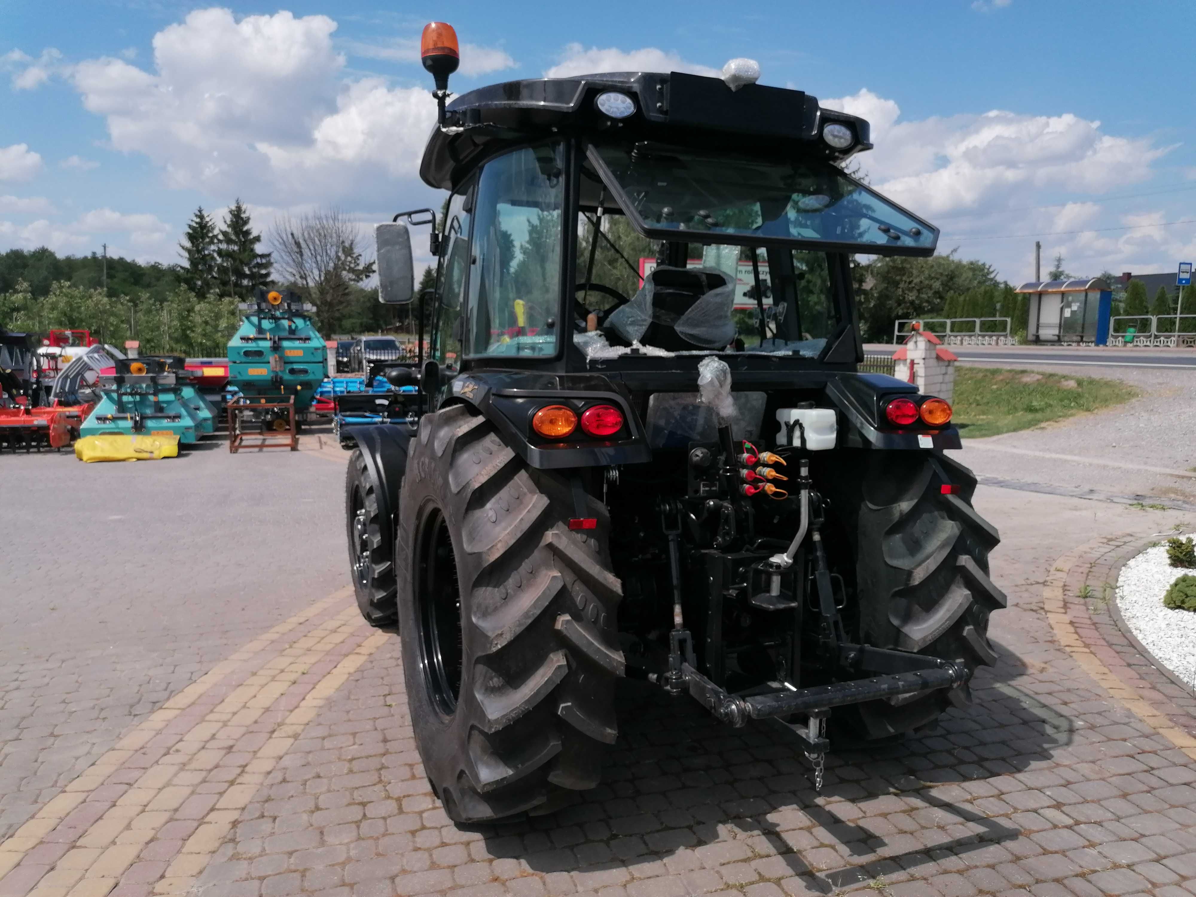 Ciągnik rolniczy Solis S 60 Black Panther 4WD, moc 58KM