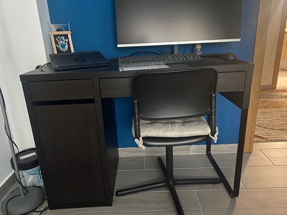 Secretária + Cadeira para Escritório - Vendo Separado ou Juntos!