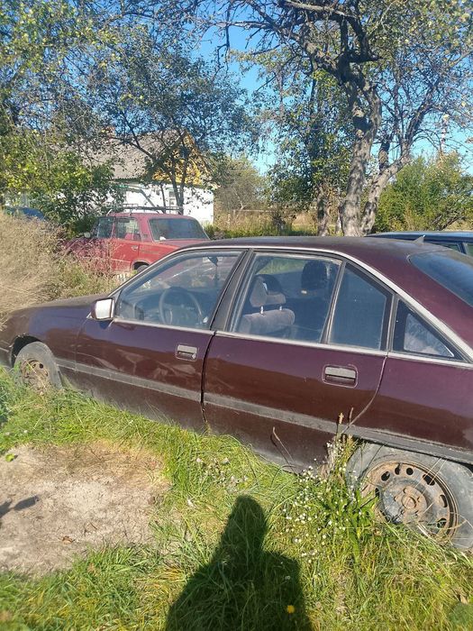 МашинаОпель омега