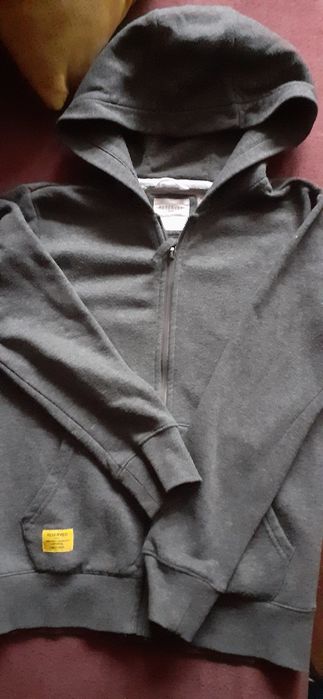 Bluza spodnie i 2 bluzki chłopięce