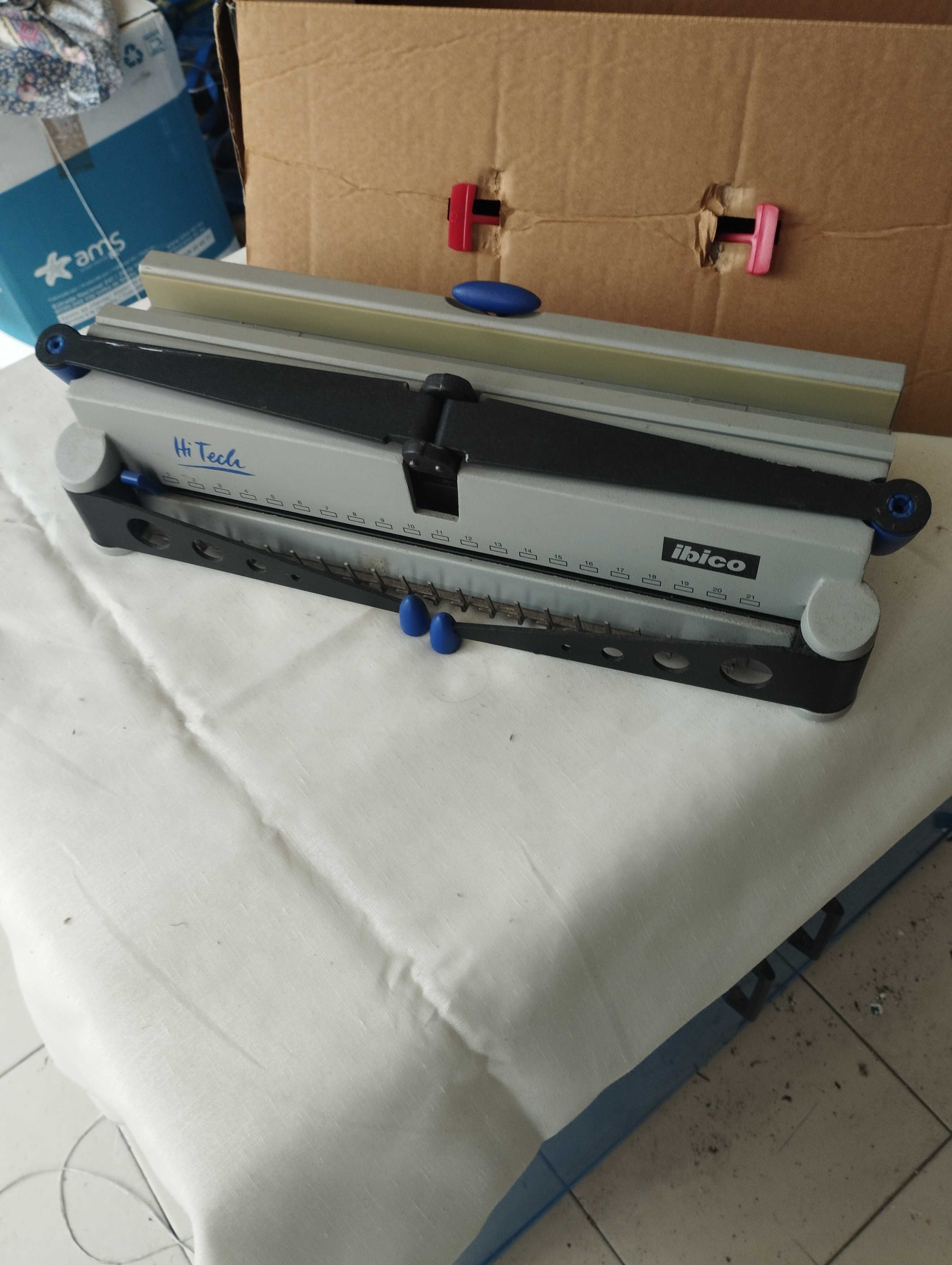 Encadernadora IBICO ( Arg. Metal/Plastico )