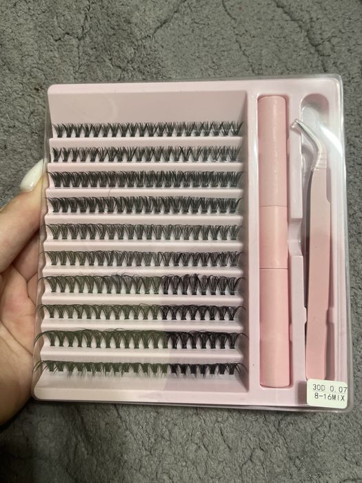 Набір пучкових вій із клеєм 30д