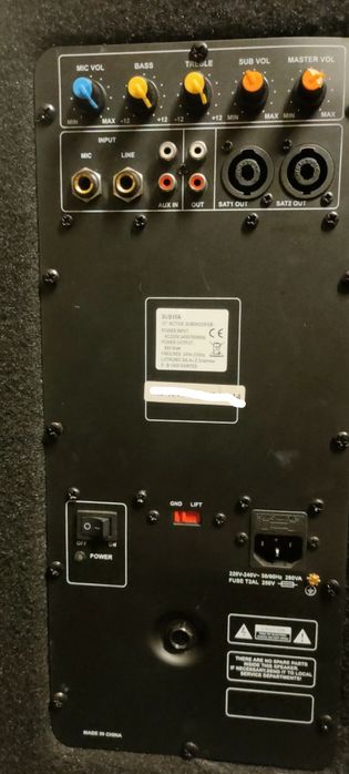 Coluna Ibiza sound 2x amplificada 800w