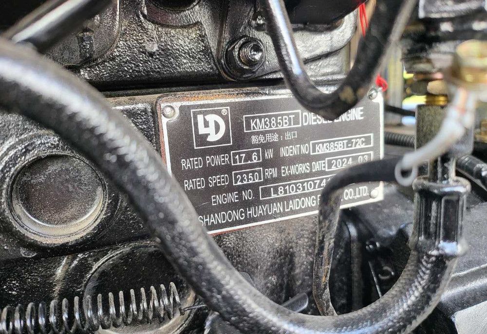 Мінітрактор Скаут XT 244: 24 к.с., 3-циліндровий, Повний Привід 4х4