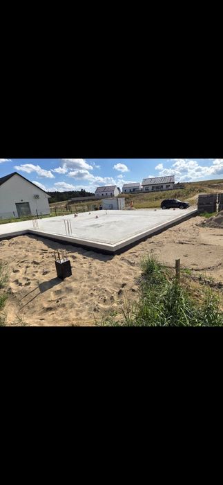 Sprzedam działkę wraz z rozpoczętą budową