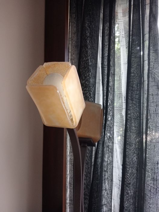 Lampa stojąca brazowa