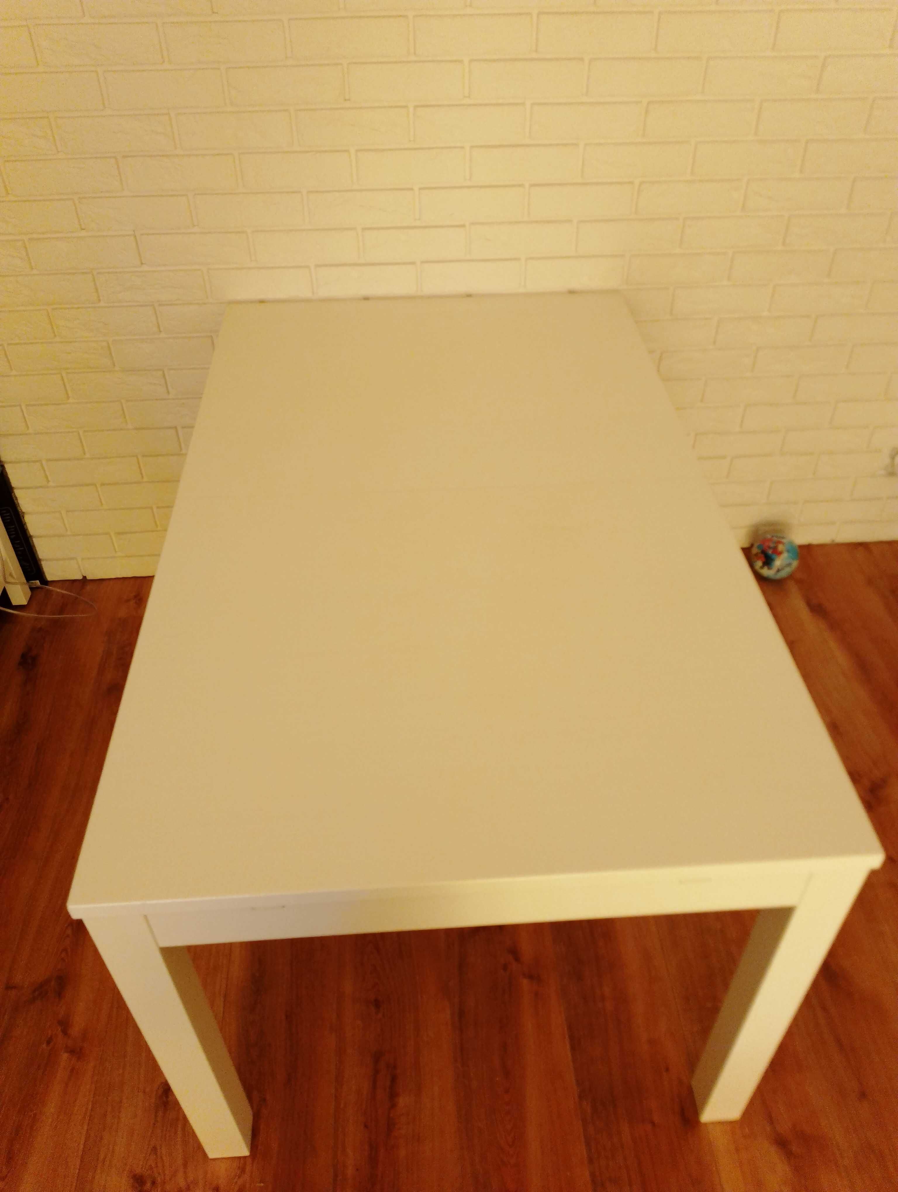 Stół biały rozkładany
 ikea bjursta